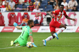 Patson daka (born 9 october 1998) is a zambian professional footballer who plays as a forward for austrian bundesliga club red bull salzburg and the zambia national team. Patson Daka Photos Facebook