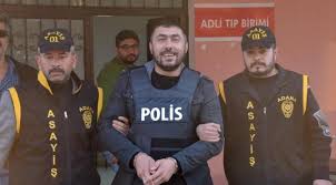 Adana'da bir kişinin öldüğü 2 kişinin yaralandığı düğün kavgasında 2 zanlı tutuklandı. Adana Da Intikam Cinayetinin 3 Sanigi Beraat Etti Son Dakika Haberleri