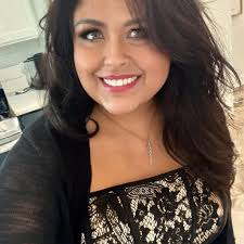 Tracy Brewington's Instagram, Twitter & Facebook