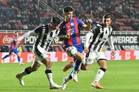 En vivo: Gill salvó a San Lorenzo, que empata 0-0 con Gimnasia (M)