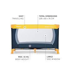 Folds up quickly and compactly. Hauck Dream N Play Reisebett 120 X 60 Cm Faltbar Tragbar Leicht Und Kippsicher Inkl Grun Tragetasche Matratze Ab Geburt Bis 15 Kg 3 Teilig