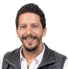 Pedro Barata's Instagram, Twitter & Facebook