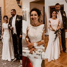 Und da man nicht jedesmal das gleiche schreiben möchte, ist es sinnvoll sich vor der bei einer hochzeitsgratulation benötigt man also viele unterschiedliche glückwünsche zur hochzeit. Judith Nachher Endlich Die Ersten Nachher Fotos Von Unserer Judith Auch Wenn Es Nur Vom Handy Fotografiert Wurde Du Braut Brautmode Brautkleid