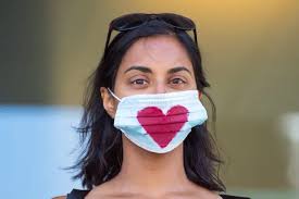 Demonstration Ulm Münsterplatz: Rund 2000 Menschen bei friedlichem Protest  gegen Rassismus vor dem Ulmer Münster