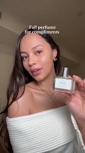 Warm & cozy nostalgia with Créme Brûlée @fionabarron 🧣🤎🍮 #gourmandbeauty  #perfumetok #fallfragrance #lemondegourmand