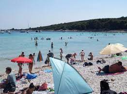 Na sjeverozapadnom dijelu otoka u blizini mjesta veli rat, verunić, soline nalazi se pješčana plaža sakarun. Tickets Karten Und Touren In Sakarun Strand Dugi Otok Zadar