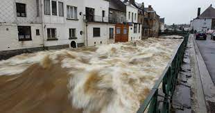 Op sommige plaatsen in belgisch limburg viel donderdag tot 60 liter water per vierkante meter. Ergste Overstromingen In Acht Jaar In Groot Deel Wallonie Default Hln Be