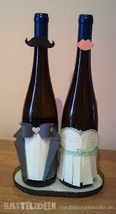 Bastelideen Hochzeitsgeschenk Herr Und Frau Wein Weinflasche Geschenk Hochzeit Weinflaschen Geschenkideen Hochzeit