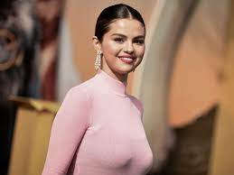 She is the daughter of mandy teefey and ricardo gomez. Watch Selena Gomez Give A Tour Of Her House And Discuss Mental Health
