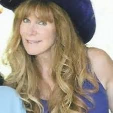 Cheryl Kellogg's Instagram, Twitter & Facebook