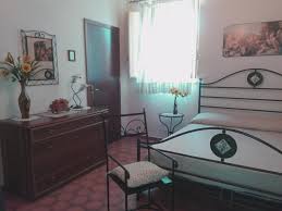 Tutte le case vacanze sono adatte a coppie, famiglie e gruppi in cerca di un semplice monolocale o una villa di lusso con piscina in sicilia dove poter godere del, sole siciliano e una spiaggia incontaminata lontana dai turisti di massa. Casa Vacanza Al Mare Di Sicilia Mascali Updated 2021 Prices