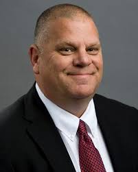 Roger Haynes Named College's Full-Time Director of Athletics, Recreation,  and Fitness • News & Events • Monmouth College