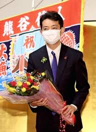 She is highly qualified and experienced, holding a master's degree. Xtwhzmmzmqop6m