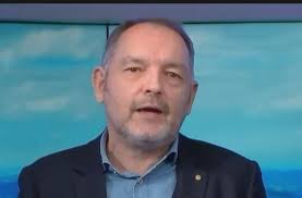 Sébastien thoen va être viré de canal+ après son sketch sur pascal praud, l'animateur de cnews l'équipeподлинная учетная запись @lequipe. 3ihiveaulyp2sm