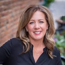 Someone's been digging around in the vintage #remax gear closet! 😂🏘  Jessica d'Elseaux-conrad