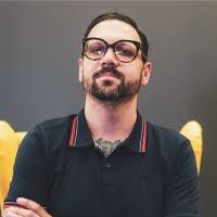 Brandon Wray's Instagram, Twitter & Facebook