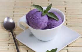 Ada banyak variasi dan rasa es krim dan cara membuatnya, dari. Resep Dan Cara Membuat Es Krim Talas Untuk Dessert Yang Mudah Dan Praktis Selerasa Com