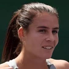 Emma Navarro's Instagram, Twitter & Facebook