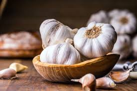Bawang putih secara semula jadi mengandungi satu komponen yang dikenali sebangai allicin. Inilah Masalah Kesihatan Yang Boleh Diselesaikan Dengan Bawang Putih Hebatnya