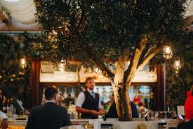 Mina brasserie is a well known restaurant for bringing glamorous dishes to the table. Friday Brunch At Mina Brasserie Brunchcrunch Ae