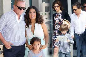 Hot kiss 4.404 views1 month ago. Mit Salma Hayek Verheiratet Das Ist Der Mann Der 100 Millionen Euro Fur Notre Dame Spendet Tag24