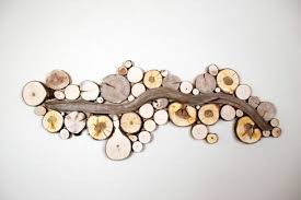 Wanddekoration Selber Machen Puristische Skulpturen Aus Naturholz Naturholz Wanddekoration Holzscheiben