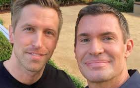Former 'Flipping Out' Stars Jeff Lewis & Gage Edward Finally Settle Custody  Battle for Daughter Monroe After 26 Months