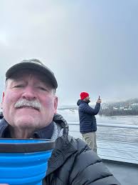 What is the optimal sleeping location for scenic views