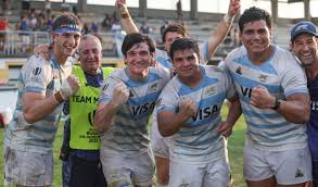 Baywatch ava erome short hug for a welcome and shoes off