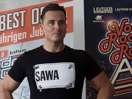 Andreas gabalier und langzeitfreundin silvia schneider gehen nach sechs jahren beziehung getrennte wege. Andreas Gabalier Neu Verliebt Nun Aussert Er Sich Zu Liebes Geruchten Stars