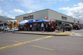 We are a pet supply store with various locations throughout oregon. Nature S Pet Market Medford Or Pet Supplies
