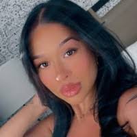 Janet Obregon's Instagram, Twitter & Facebook