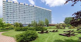 Este recomandată atât pentru relaxare și petrecerea vacanței la plajă, cât și pentru tratament, având unele dintre cele mai moderne centre de fizioterapie din țară. Conductibilitate LiniÈ™tit Consistent Hotel Baza Tratament Eforie Nord Justan Net