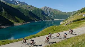 Et Encore Une Destination Rwd Http Bourgdoisans Com Etourisme Tourisme Le Grand Bornand Office De Tourisme