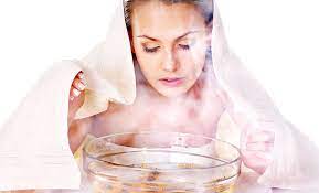 Bagno di vapore con rosmarino e salvia. Il Bagno Di Vapore Per Il Viso Quando Farlo E Soprattutto Quali Sono I Passaggi Principali