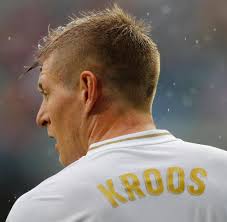 Born 4 january 1990) is a german professional footballer who plays as a midfielder for la liga club real madrid and the germany national team. Real Madrid Toni Kroos Muss Sich Gegen Scharfe Kritik Zur Wehr Setzen Welt