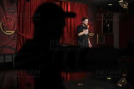 Mai multi comedianti urca pe. Bucuresti Covid 19 Club 99 Stand Up Comedy Online 23 Mai 2020 Inquam Photos