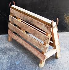 So why not learn how to build a saddle rack yourself? Pallet Saddle Stand Saddle Stand Horse Tack Rooms Horse Barns