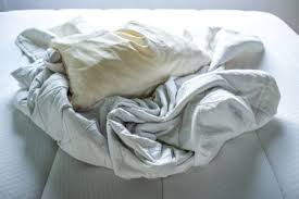 Learn more about washing color, white and black clothes in this guide from whirlpool. How To Wash White Clothes With And Without Bleach Oh So Spotless