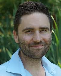 Jonathan Vallejo's Instagram, Twitter & Facebook