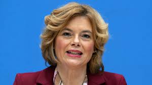 Almost everyone should have heard it before: Geheime Lobbytreffen Foodwatch Verklagt Julia Klockner Zdfheute