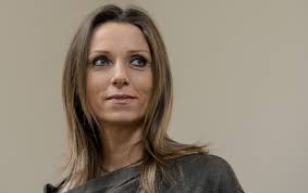 Dal 12 marzo 2021 sottosegretaria alla presidenza del. Valentina Vezzali Nuova Sottosegretaria Con Delega Allo Sport Dire It