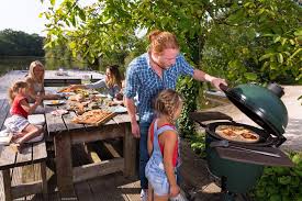 Dec 22, 2020 · 2. Big Green Egg Direct Grilling