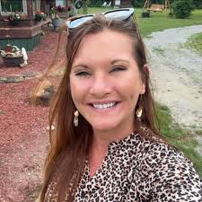 Mennonite/Amish mudpond store year-round availability?