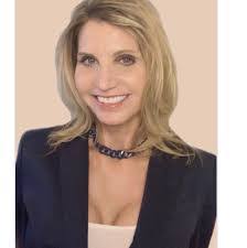 Sarah Long's Instagram, Twitter & Facebook