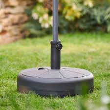 Make the most of your garden parasol with our range of parasol bases. Wilko Water Parasol Base 22l Wilko