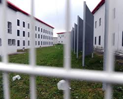 Ain Des Piscines Dans La Prison De Bourg Les Syndicats S Insurgent