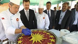 Cumhurbaşkanlığı i̇dari i̇şler başkanlığı hukuk ve mevzuat genel müdürlüğü Melda Onur On Twitter Ne Cekti Be Cumhurbaskanligi Forsu Cb Forslu Sticker Basin Da Millet Yapistirsin Heryerlerine