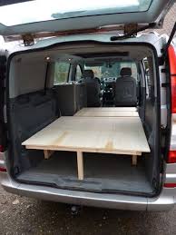 Bankbed Neerklapbaar Mercedes Vito Met Klapbank En Hefdak Camper Camper Interieur Kleine Campers