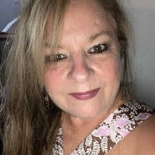 Paula Kaye's Instagram, Twitter & Facebook